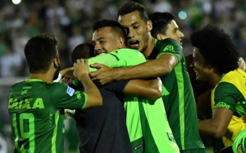 GALERIA: Relembre em imagens como foi Chapecoense 0 x 0 San Lorenzo, duelo disputado há um ano na Arena Condá