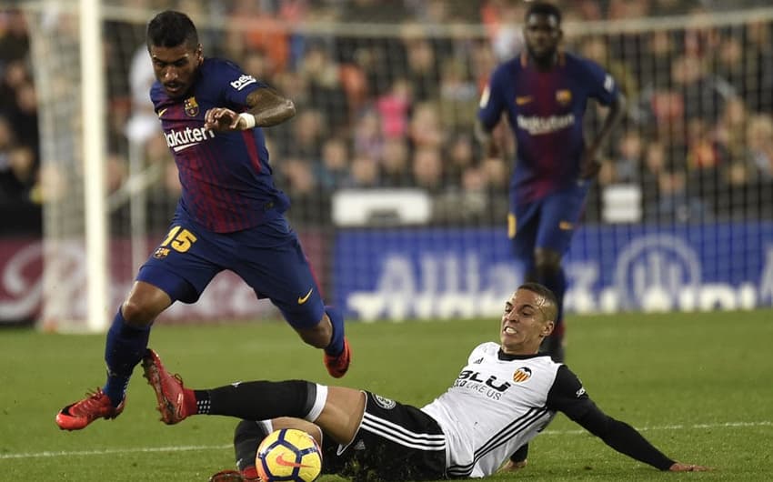 Paulinho (Barcelona) - Atuando como titular no novo losango do meio do Barcelona, Paulinho jogou muito bem e liderou a estatística de roubadas de bola. Ainda quase marcou diante do Valencia, em jogo que terminou empatado em 1 a 1.