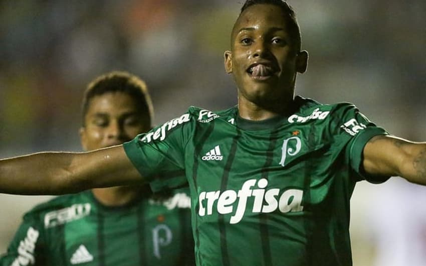 Fernando chegou a três gols na Copinha