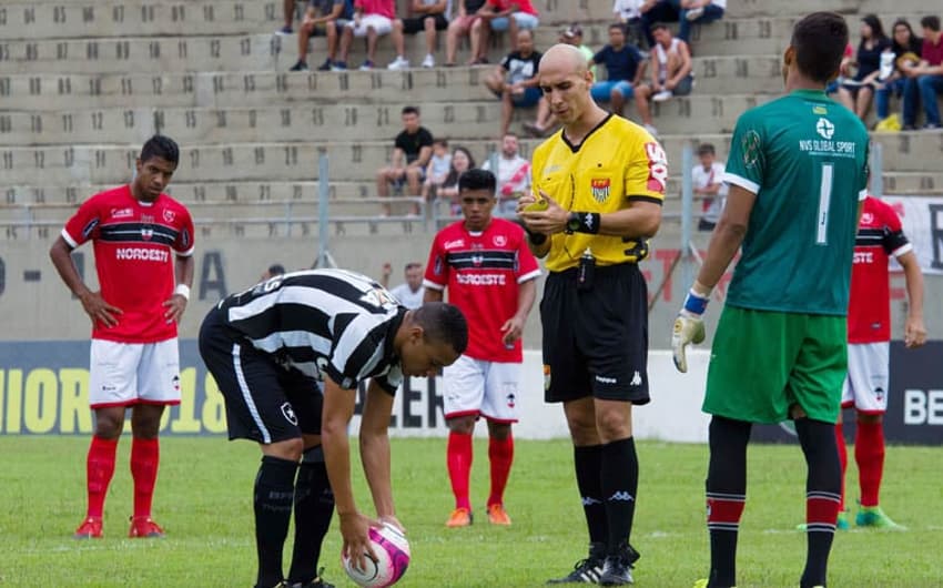 Luan - Sub 20 - Botafogo (camisa 9)