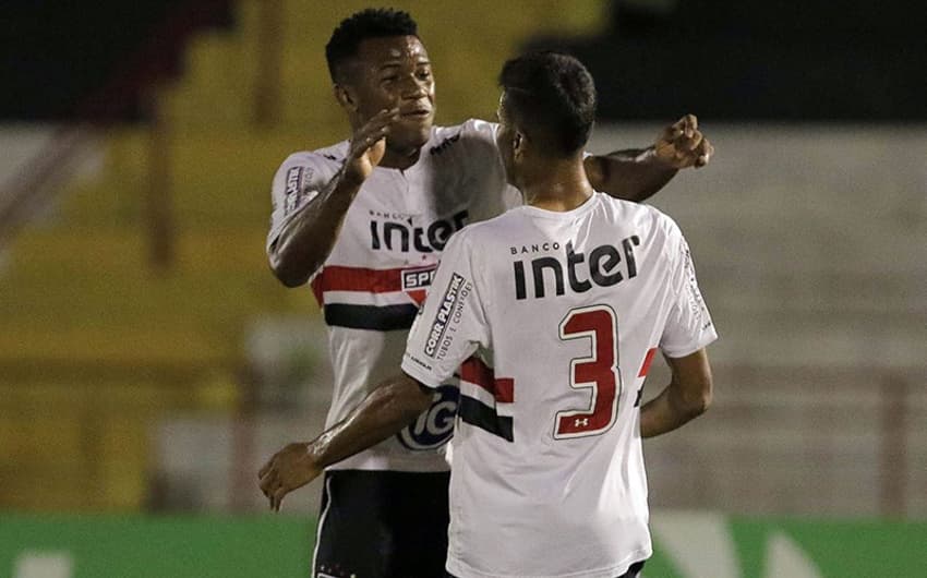 Fabinho fez o gol da classificação do São Paulo para as oitavas de final da Copinha deste ano