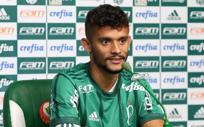 Gustavo Scarpa é apresentado no Palmeiras