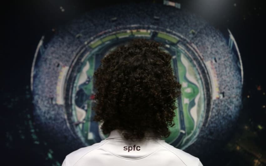 São Paulo usou foto com a cabeleira do reforço para fazer o anúncio