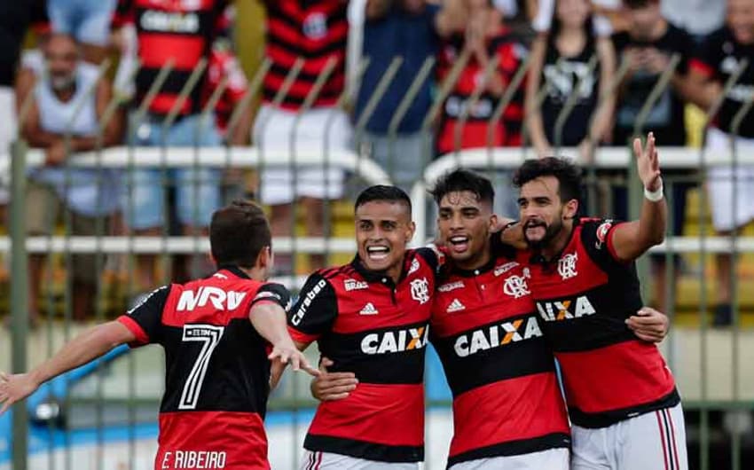 Flamengo 3 x 1 Botafogo: as imagens da semifinal