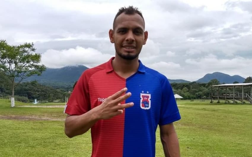 ​ Mansur quer Paraná ligado para vencer o Sampaio Corrêa e passar de fase na Copa do Brasil