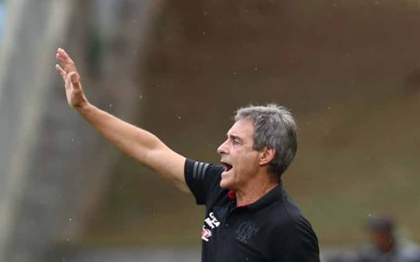 Fluminense 4 x 0 Flamengo: as imagens no clássico