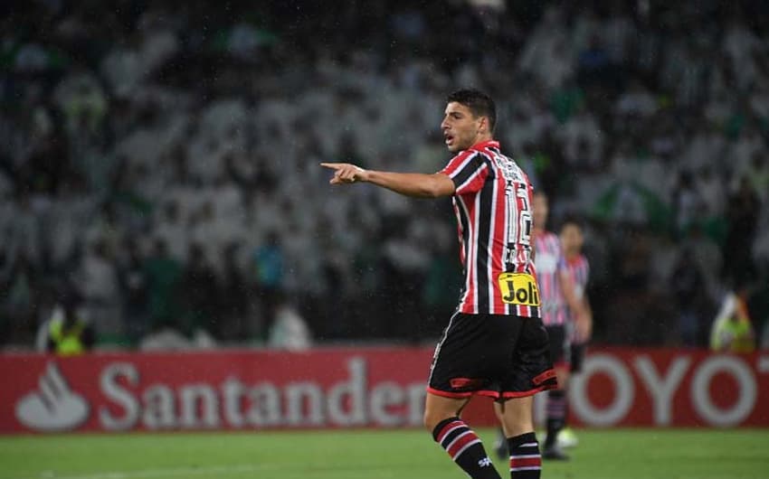 O São Paulo teve o artilheiro da Copa Libertadores de 2016. Foi o argentino Jonathan Calleri, que fez nove gols
