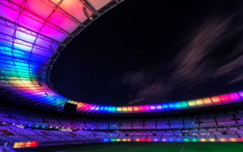 No dia do Orgulho LGBT, em 2017, o Mineirão ficou colorido em ação de combate à homofobia