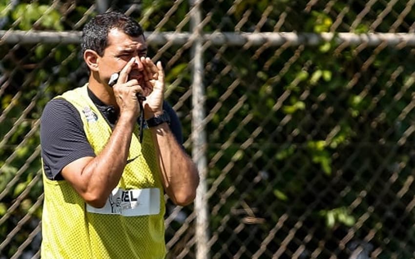 Fábio Carille em treino do Corinthians