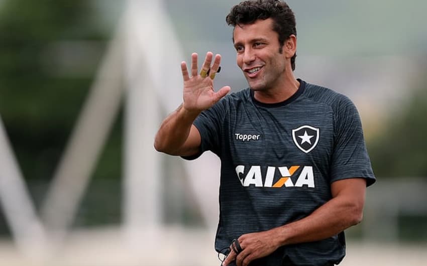 Alberto Valentim - Botafogo