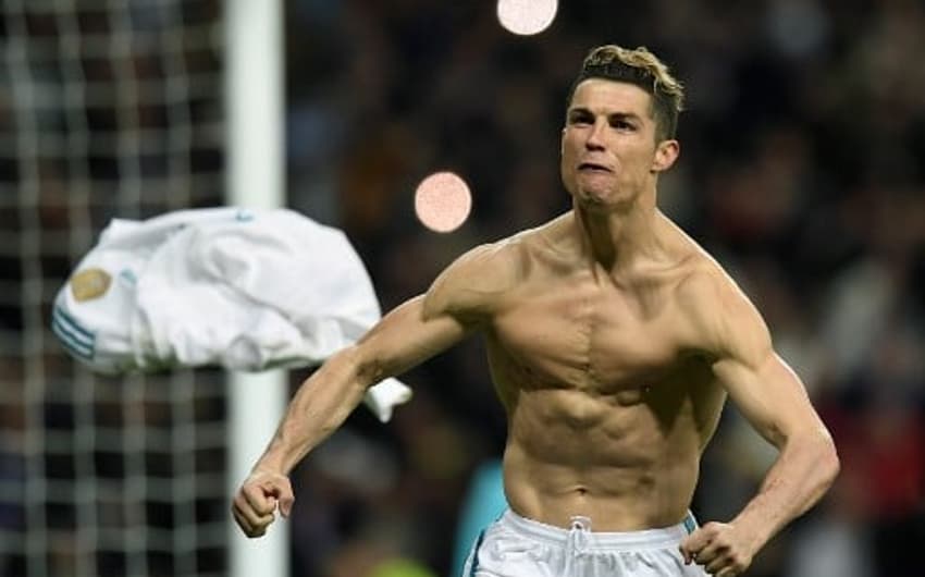 Cristiano Ronaldo balançou as redes nos últimos 11 jogos que fez pela Liga dos Campeões. O português aumentou a série ao fazer, de pênalti, o gol da vaga contra a Juventus