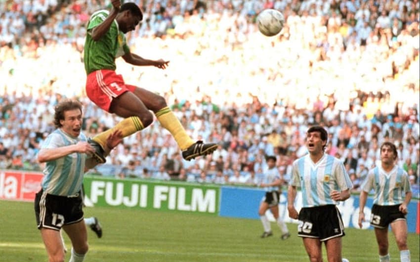 Camarões derrotou a Argentina na estreia e chegou às quartas em 90