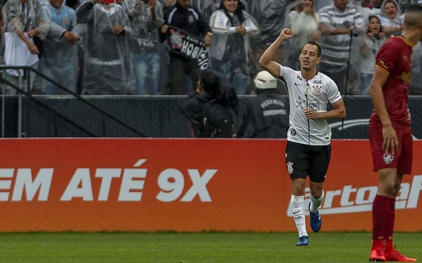 Corinthians 2x1 Fluminense