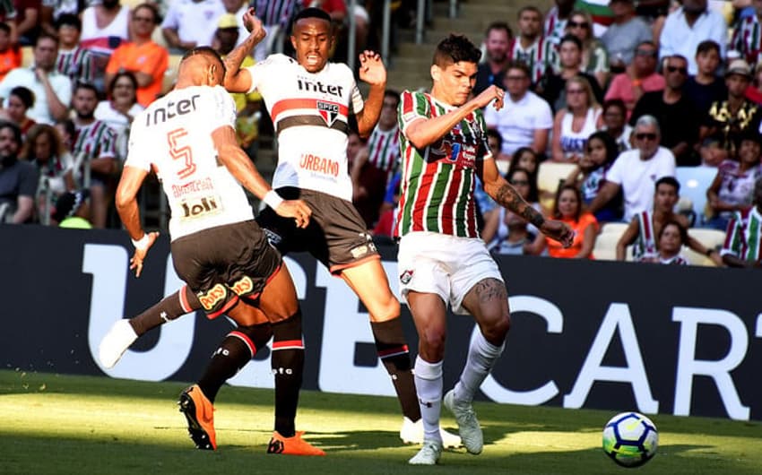 Fluminense e São Paulo se enfrentam no Morumbi; veja na galeria os outros jogos das equipes no Brasileirão