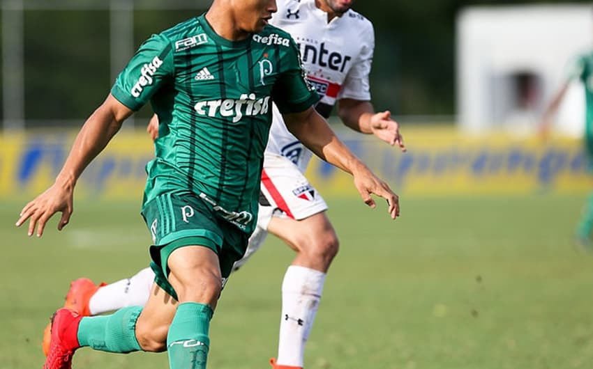 Yan (Palmeiras) e Liziero (São Paulo) - final da Copa RS Sub-20 2017