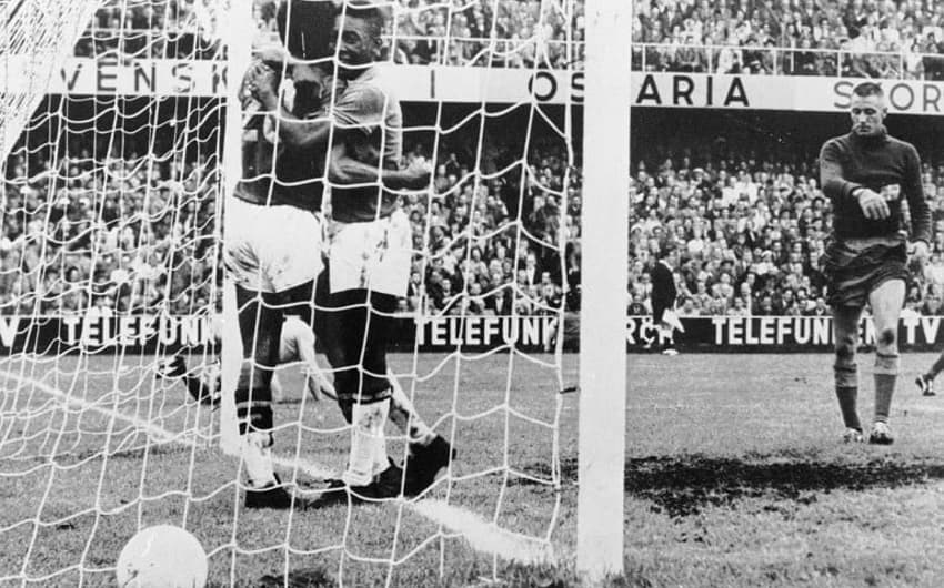 Copa de 1958 - Brasil passou pelos anfitriões suecos na decisão por 5 a 2, com brilho de Pelé&nbsp;
