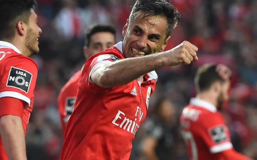 Único brasileiro artilheiro nas principais ligas da Europa, Jonas terminou o Campeonato Português com impressionantes 34 gols pelo Benfica.