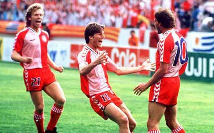 Dinamarca 6 x 1 Uruguai - 1ª fase da Copa de 86