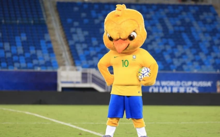 Canarinho "Pistola", mascote da Seleção Brasileira