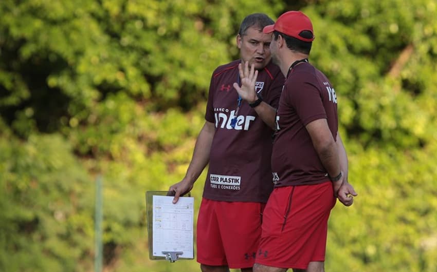 Diego Aguirre coloca Palmeiras entre os cinco candidatos ao título brasileiro
