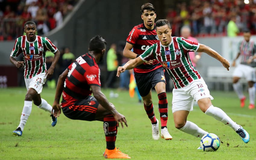 No primeiro turno, o Flamengo venceu o Fluminense por 2 a 0 em Brasília