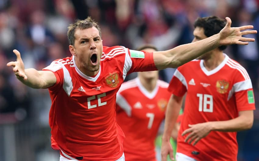 A goleada de 5 a 0 da Rússia sobre a Arábia Saudita, se tornou a maior goleada em estreia desde 1966