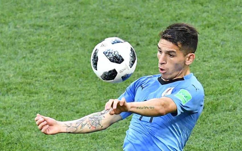 Lucas Torreira pode ser uma solução para o problema do meio campo uruguaio. Contra a Rússia, nesta segunda-feira, às 11h, a tendência é que o jogador seja titular