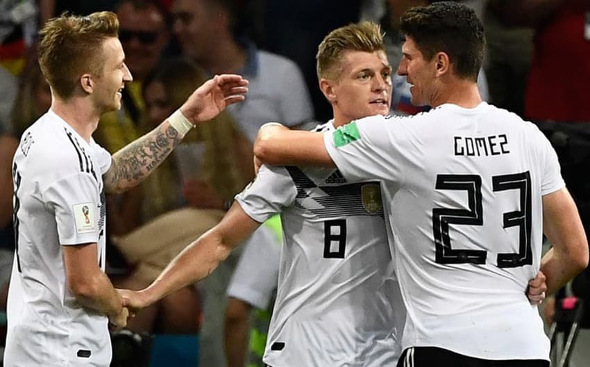 Alemanha venceu a Suécia com gol de Kroos no último lance