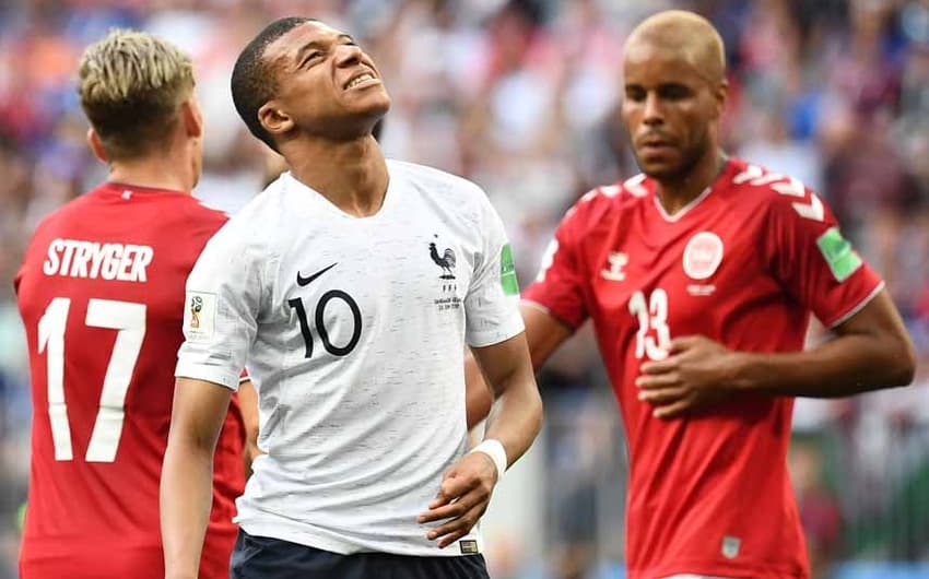 Dinamarca e França fizeram um jogo de dar sono. O 0 a 0 classificou os dois