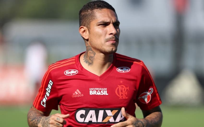 Guerrero se reapresentou ao Flamengo nesta segunda