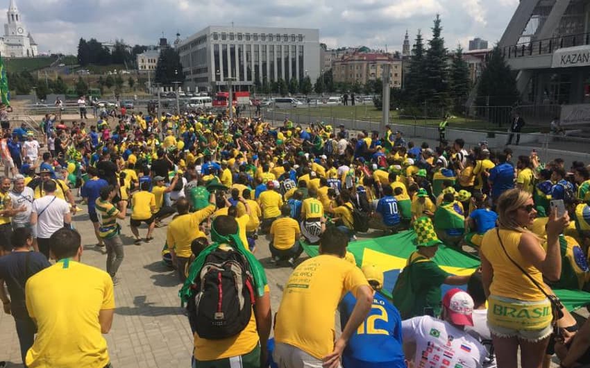 Festa da torcida brasileira em Kazan