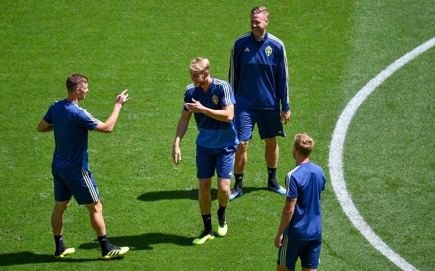 Jogadores da Suécia treinam em Samara