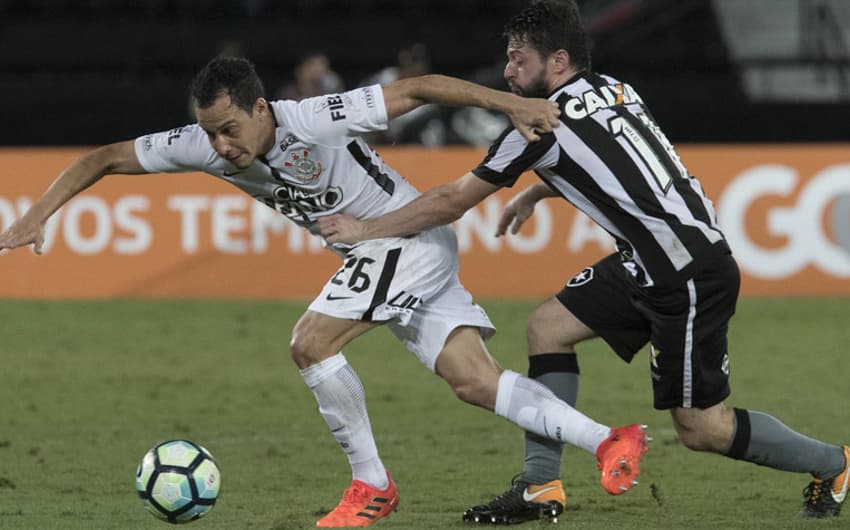 Os últimos encontros entre ambos: 23/10/17 - Botafogo 2x1 Corinthians (Nilton Santos)