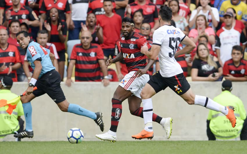 No primeiro turno, Flamengo venceu o Sport por 4 a 1