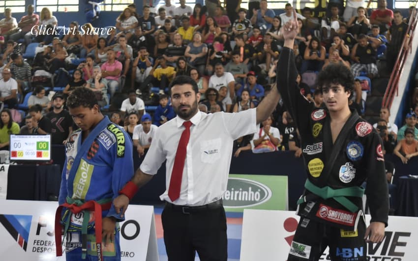 João Cosme derrotou Jhony Firmino em superluta do Rio Premium de Jiu-Jitsu (Foto Click Art'suave)