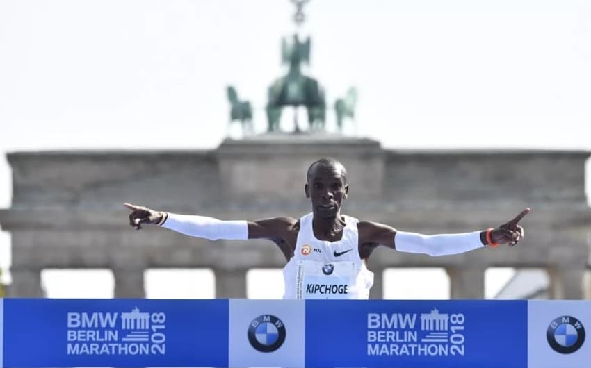 Eliud Kipchoge conquistou o primeiro lugar da Maratona de Berlim