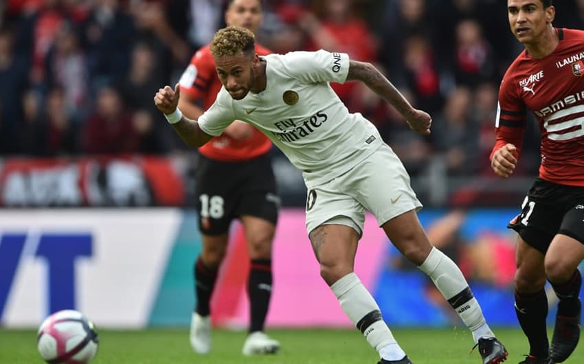 Neymar não deixou sua marca, mas deu passe para um dos gols da vitória do PSG sobre o Rennes por 3 a 1