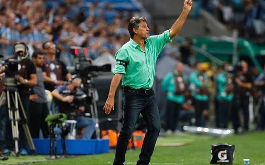 Renato Gaúcho comandando equipe - 2016