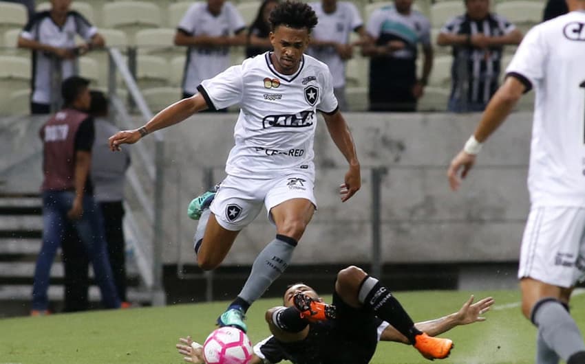 Ceará 0 x 0 Botafogo: as imagens da partida