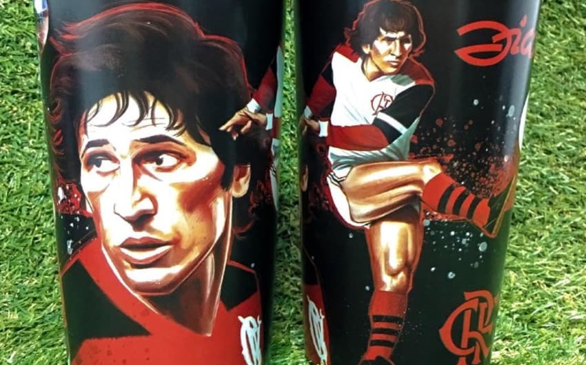 Zico e Flamengo lançam copo inspirado no Mundial de 1981