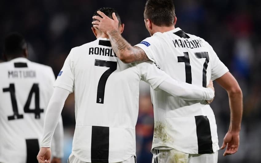 Mandzukic e Cristiano Ronaldo - Juventus x Valencia