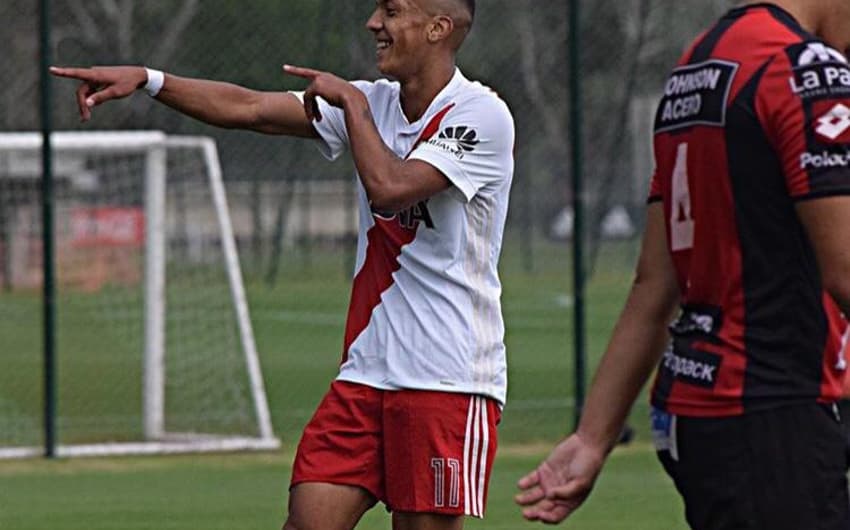 Cleiton De Arquino Grefe, jovem brasileiro do River Plate