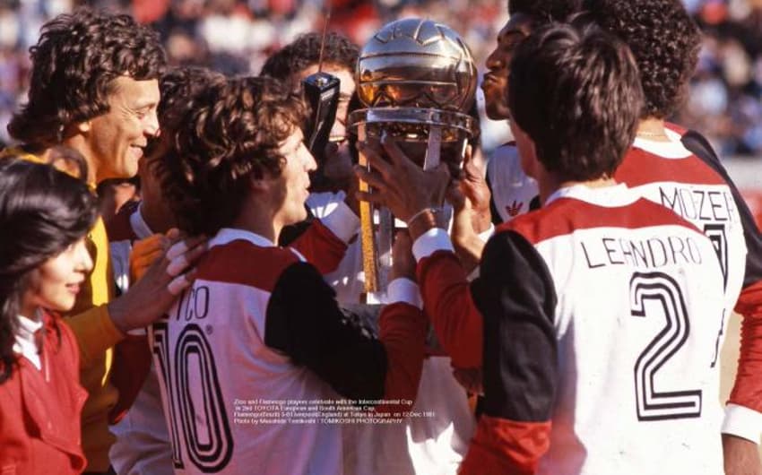 Taça da Copa Intercontinental conquistada pelo Flamengo em 1981
