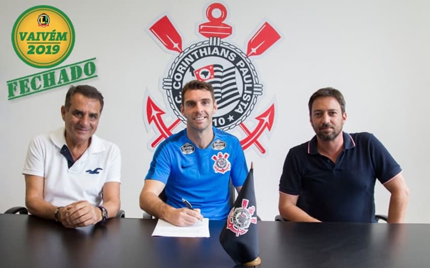 Corinthians anuncia a contratação do argentino Mauro Boselli - Fechado