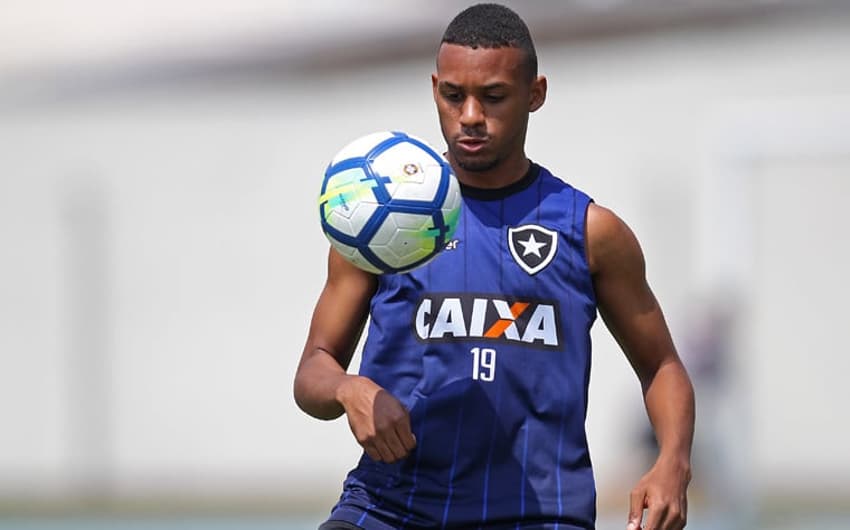 Amilcar, atacante da base do Botafogo
