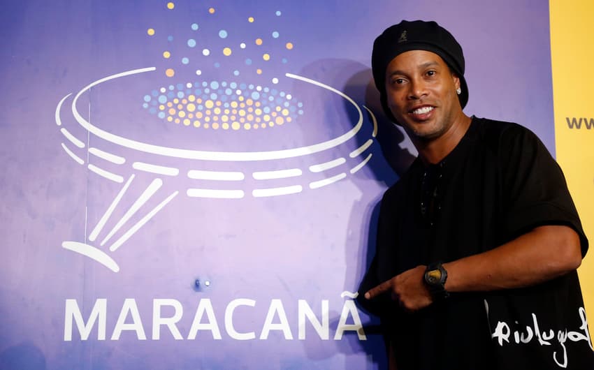 Ronaldinho na calçada da fama