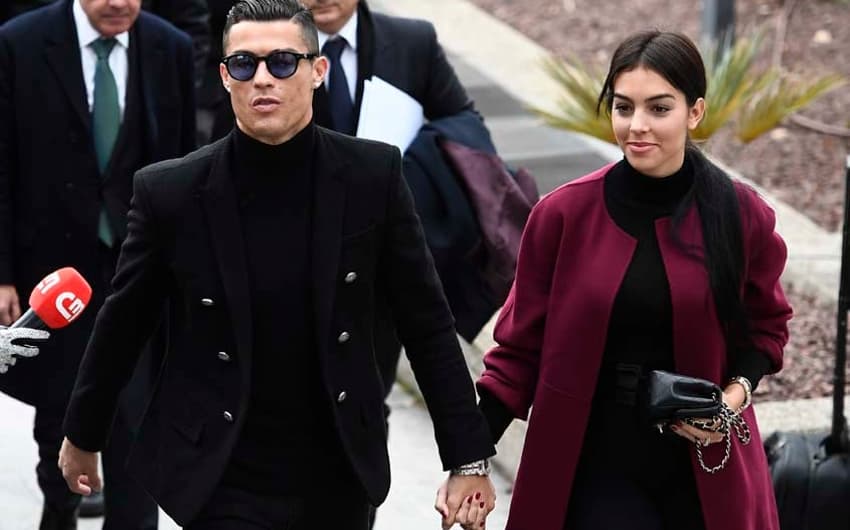 Cristiano Ronaldo com esposa