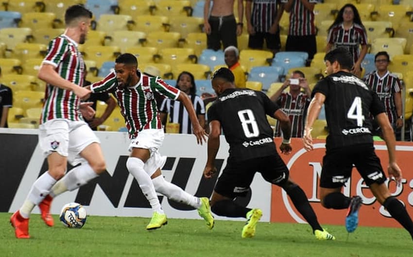 Confira a seguir a galeria especial do LANCE! com imagens do empate entre Fluminense e Botafogo neste domingo