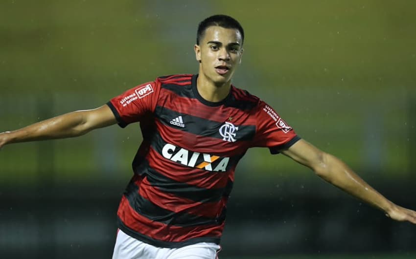 Imagens de Reinier pelo Flamengo