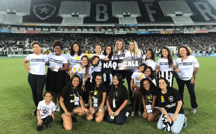 Torcedoras do Botafogo